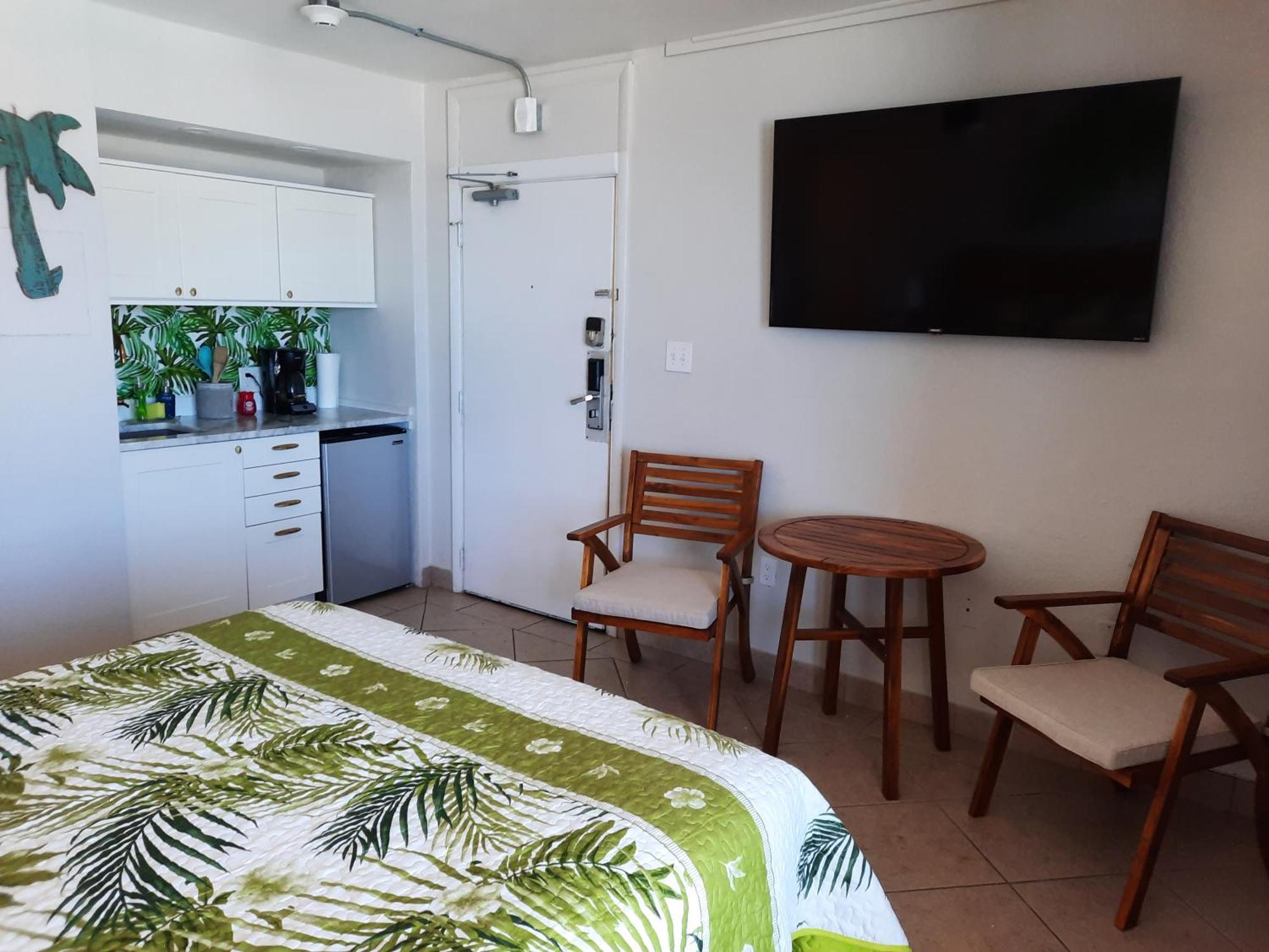Daytona Beach Hawaiian Inn Дейтона-Бич-Шорс Экстерьер фото